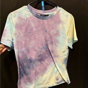 Tie die tee